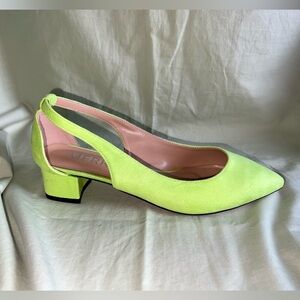 Merroni Size 8 Yellow Heels - Low Block Slip On Heel 1.5” #But6 NWOT neon